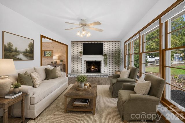 2661 Tiffany Street, Conover, NC 28613