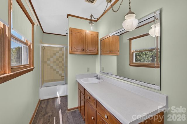 2661 Tiffany Street, Conover, NC 28613