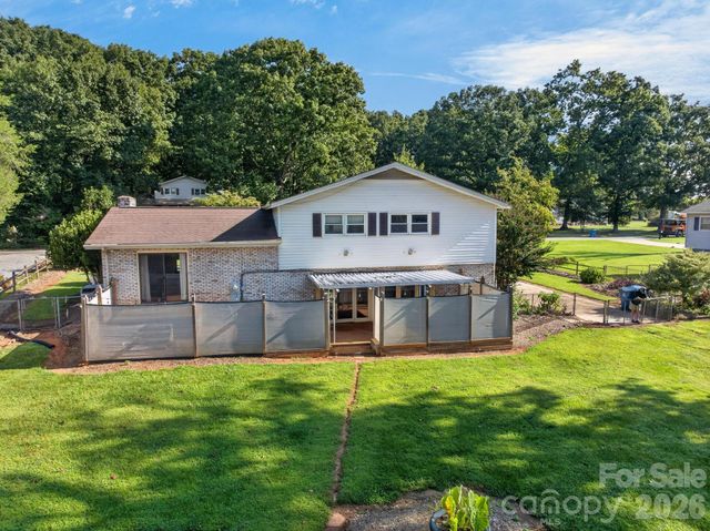 2661 Tiffany Street, Conover, NC 28613