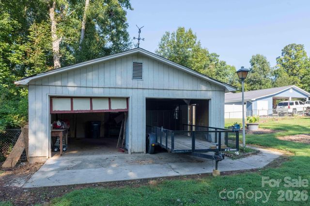 2661 Tiffany Street, Conover, NC 28613