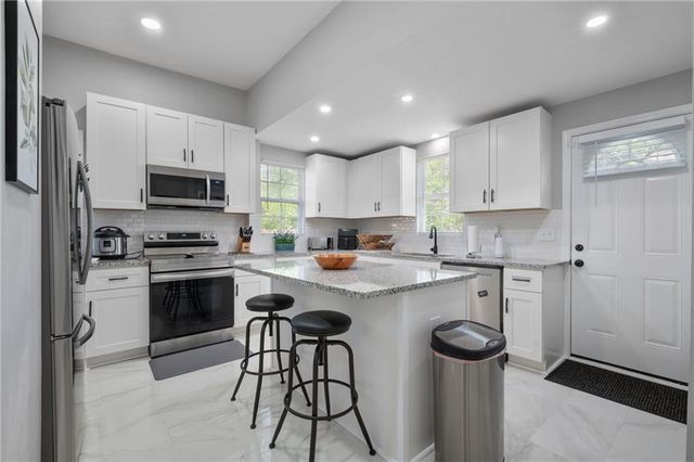 692 Ira SW Street, Atlanta, GA 30310