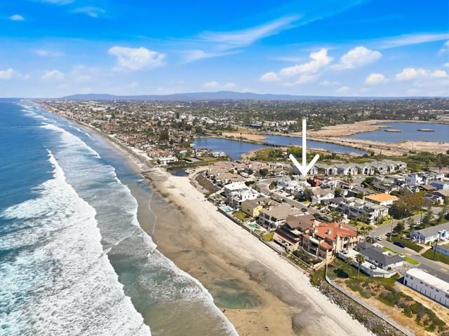 2438 Ocean Street, Carlsbad, CA 92008