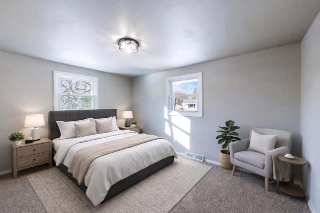 2615 WOODRIDGE LANE, Green Bay, WI 54304