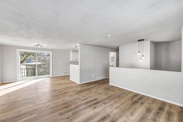 2615 WOODRIDGE LANE, Green Bay, WI 54304