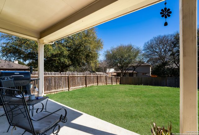 2512 Sir Barton Bay Dr, Schertz, TX 78108