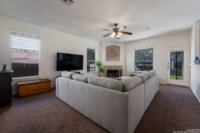 2512 Sir Barton Bay Dr, Schertz, TX 78108