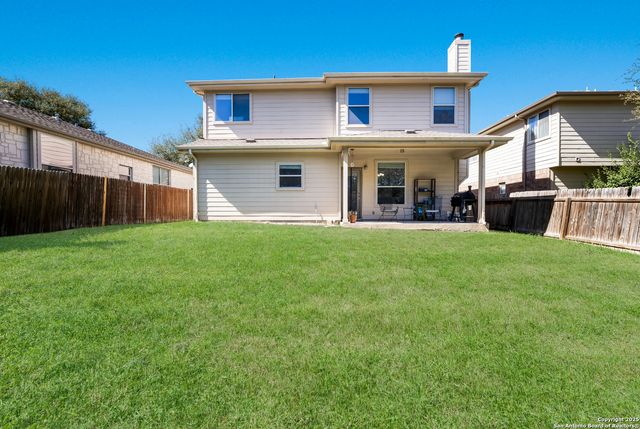 2512 Sir Barton Bay Dr, Schertz, TX 78108