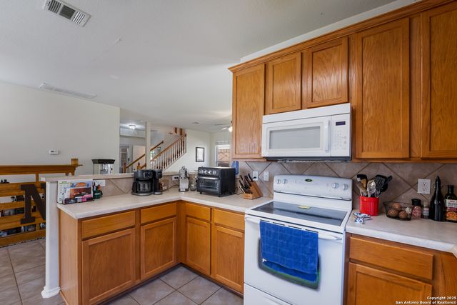 2512 Sir Barton Bay Dr, Schertz, TX 78108