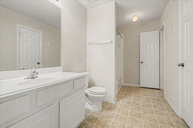 16011 Belleshire Glen Lane, Houston, TX 77084