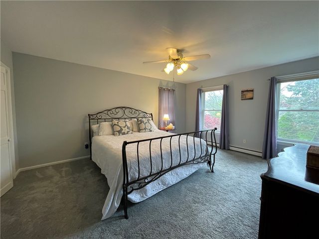 20 Morrison Avenue, Middletown, RI 02840