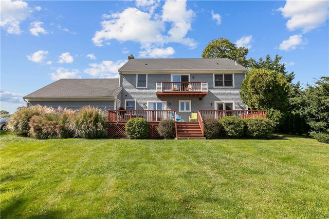 20 Morrison Avenue, Middletown, RI 02840