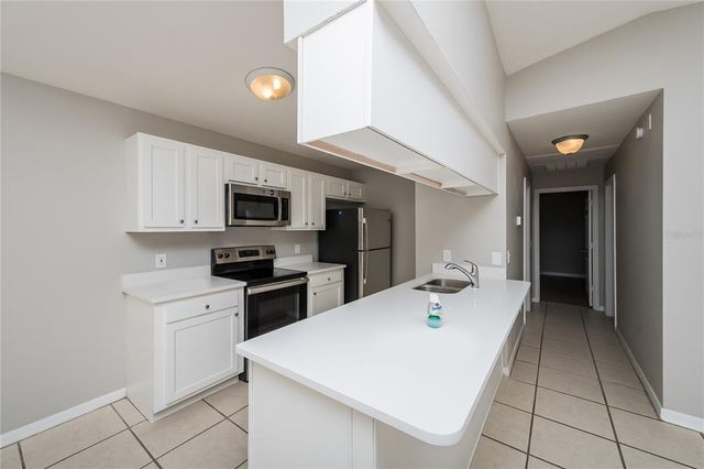 828 TRINA LANE, Lakeland, FL 33809
