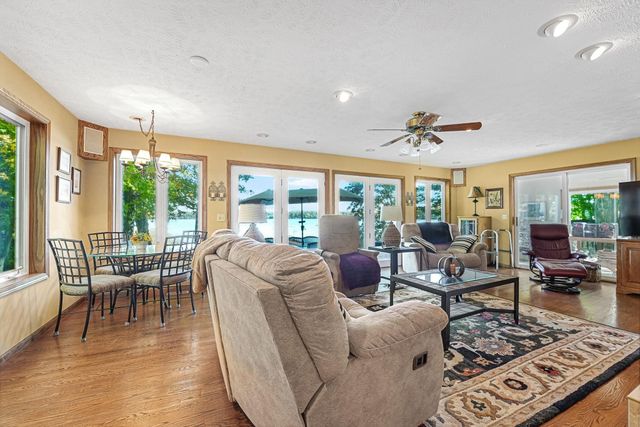 4923 Lakeview Drive, Green Lake Twp, MI 49643