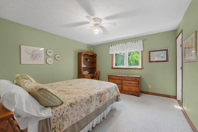 4923 Lakeview Drive, Green Lake Twp, MI 49643