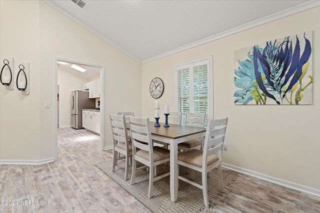 1940 AMERICA Avenue, Jacksonville Beach, FL 32250