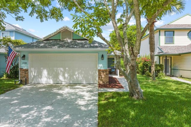 1940 AMERICA Avenue, Jacksonville Beach, FL 32250