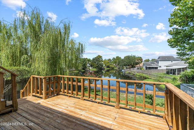 1940 AMERICA Avenue, Jacksonville Beach, FL 32250