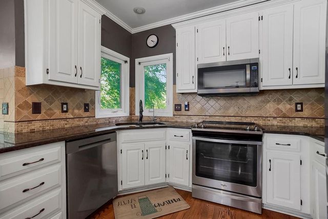 13975 W 143 Court, Olathe, KS 66062