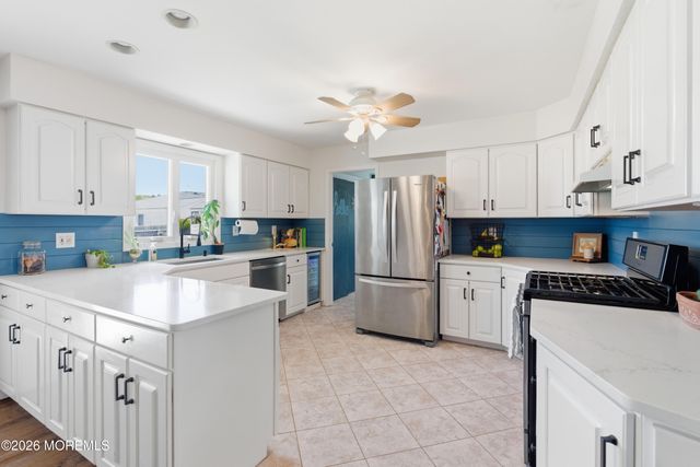 158 Pinewood Road, Toms River, NJ 08753