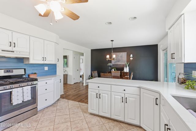 158 Pinewood Road, Toms River, NJ 08753