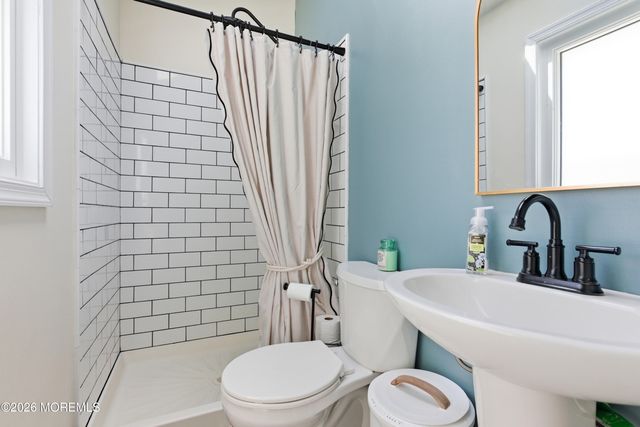 158 Pinewood Road, Toms River, NJ 08753