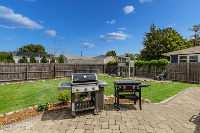 158 Pinewood Road, Toms River, NJ 08753