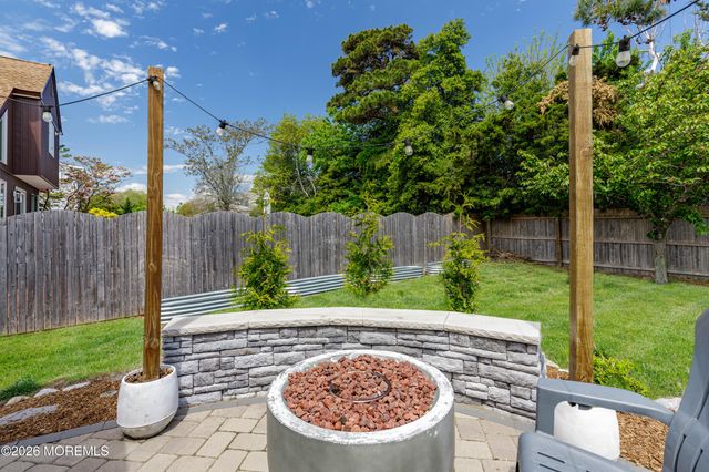 158 Pinewood Road, Toms River, NJ 08753