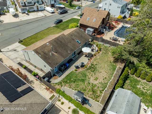 158 Pinewood Road, Toms River, NJ 08753