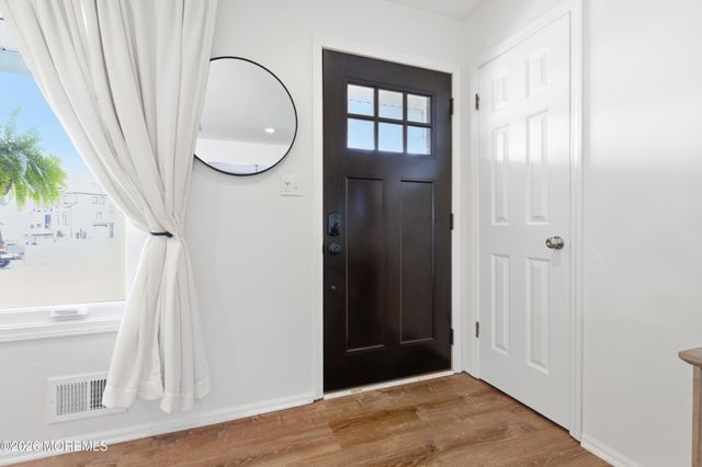 158 Pinewood Road, Toms River, NJ 08753