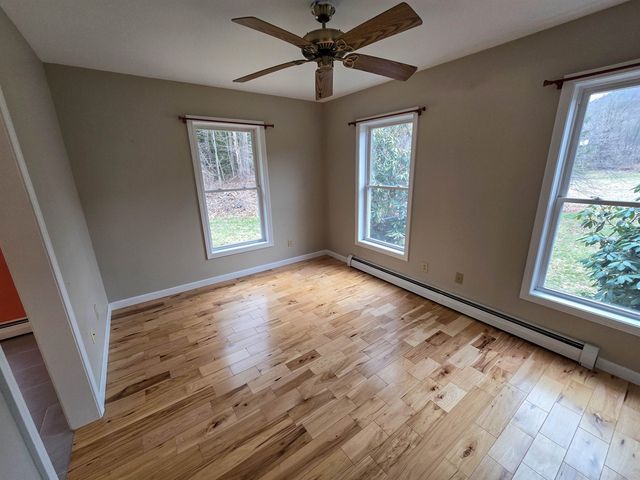 90 Hidden Pasture Road, Hinesburg, VT 05461