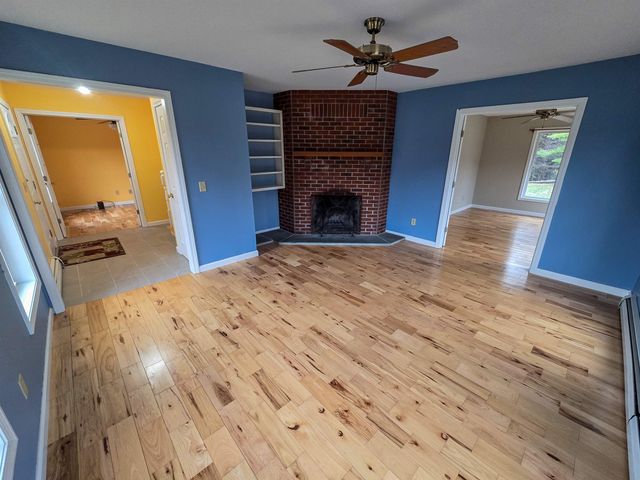 90 Hidden Pasture Road, Hinesburg, VT 05461