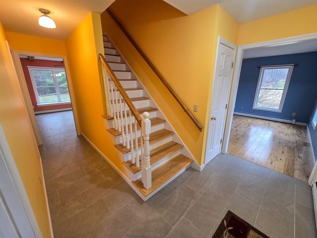 90 Hidden Pasture Road, Hinesburg, VT 05461
