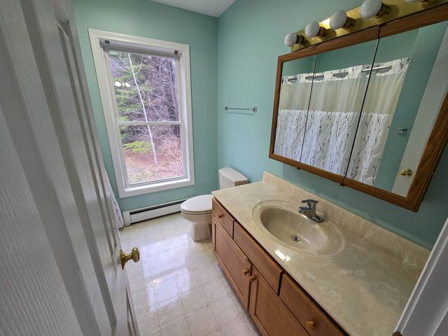 90 Hidden Pasture Road, Hinesburg, VT 05461