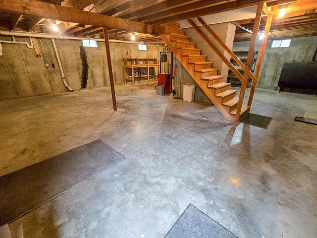 90 Hidden Pasture Road, Hinesburg, VT 05461