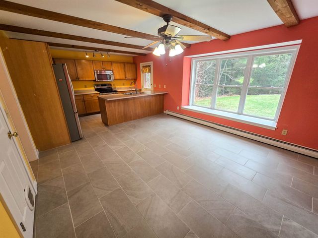90 Hidden Pasture Road, Hinesburg, VT 05461