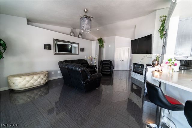 906 Sitting Bull Drive, Henderson, NV 89014