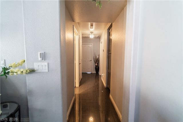 906 Sitting Bull Drive, Henderson, NV 89014