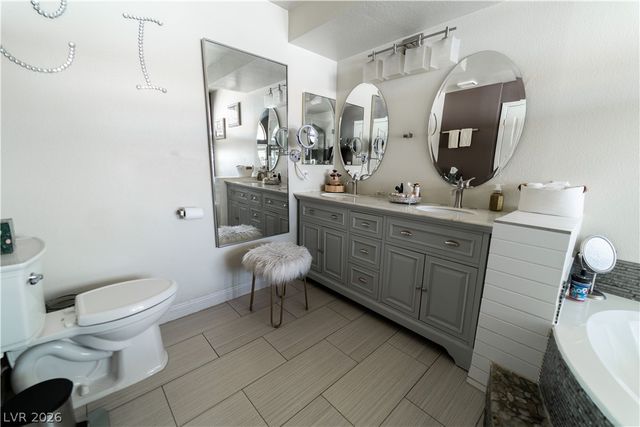 906 Sitting Bull Drive, Henderson, NV 89014