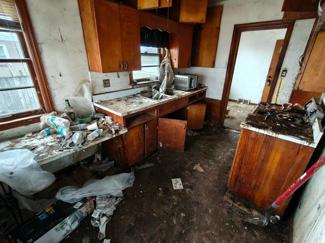 238 N Indiana Street, Griffith, IN 46319