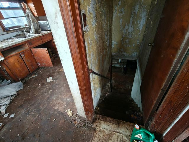 238 N Indiana Street, Griffith, IN 46319