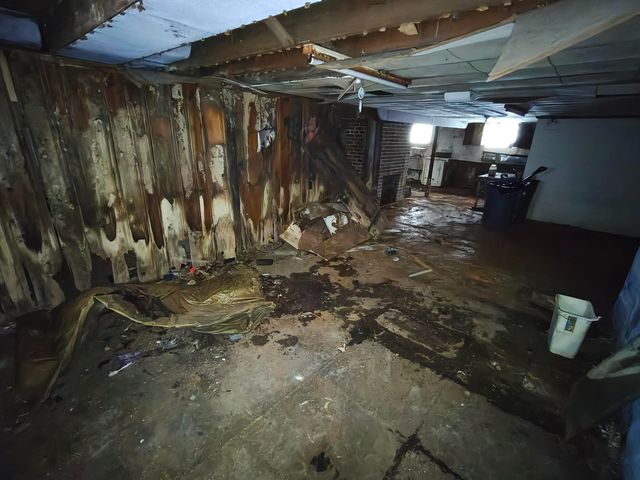 238 N Indiana Street, Griffith, IN 46319