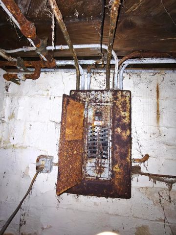 238 N Indiana Street, Griffith, IN 46319