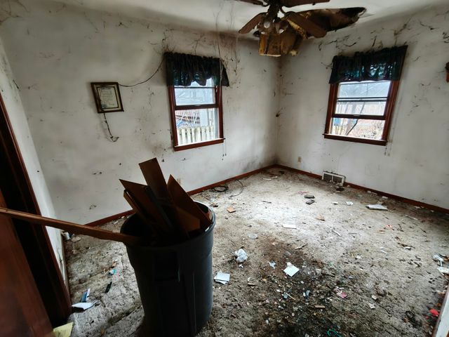 238 N Indiana Street, Griffith, IN 46319