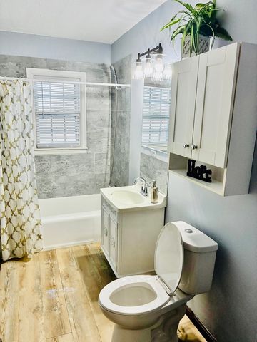 14506 Clinton Street, Harvey, IL 60426