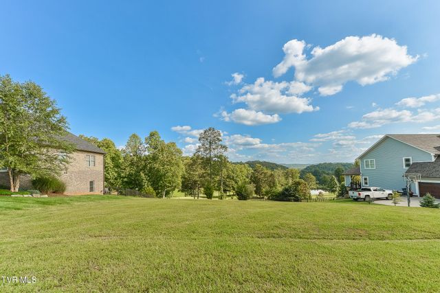 322 Golf Ridge Drive, Kingsport, TN 37664