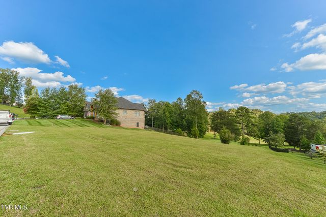 322 Golf Ridge Drive, Kingsport, TN 37664