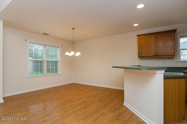 7511 Old Oak Road, Wilmington, NC 28411