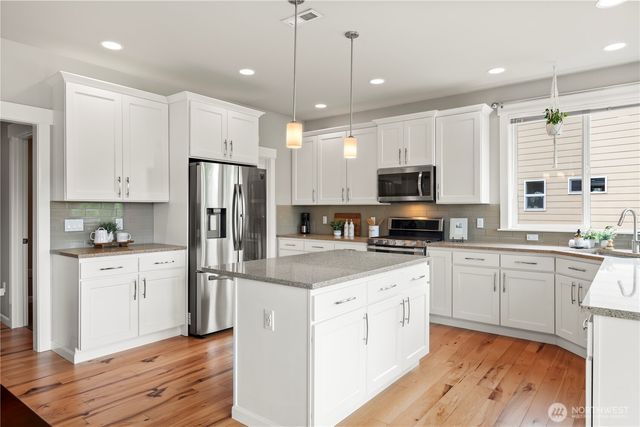 18616 33rd Place NE, Snohomish, WA 98290