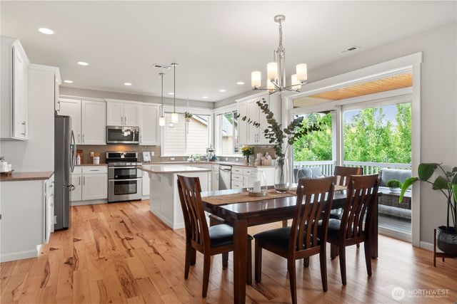 18616 33rd Place NE, Snohomish, WA 98290