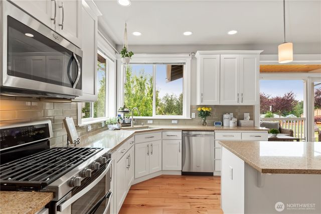 18616 33rd Place NE, Snohomish, WA 98290